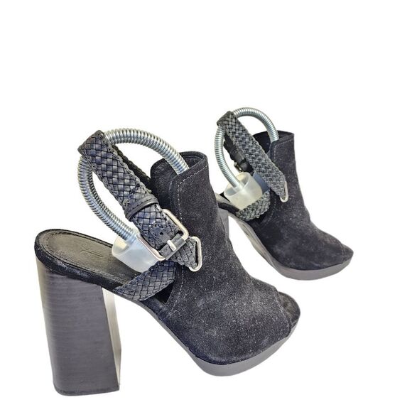 Frye - Picture 3 of 13